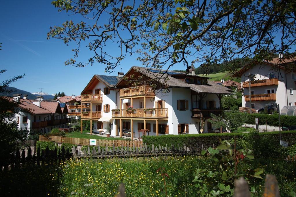 Ferienwohnung Haus Santner Völs am Schlern Exterior foto